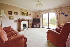 Living room- click for photo gallery